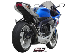 SUZUKI GSX-R 600 – GSX-R 750 (2011 – 2016)<br>Silenciador GP-M2, Fibra de carbon, con tubería de salida mecanizada CNC