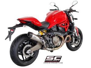 DUCATI&nbsp;MONSTER 821 (2014 – 2017)<br>Silenciador Conic, Titanio, con tapa de fibra de carbono