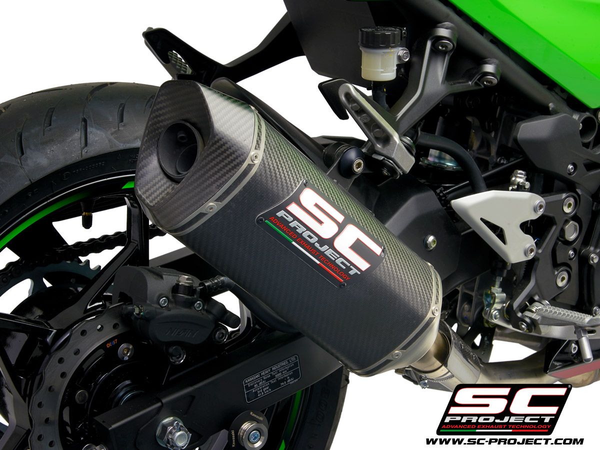 Kawasaki_Ninja400_SC1M_Carbonio_Dettaglio