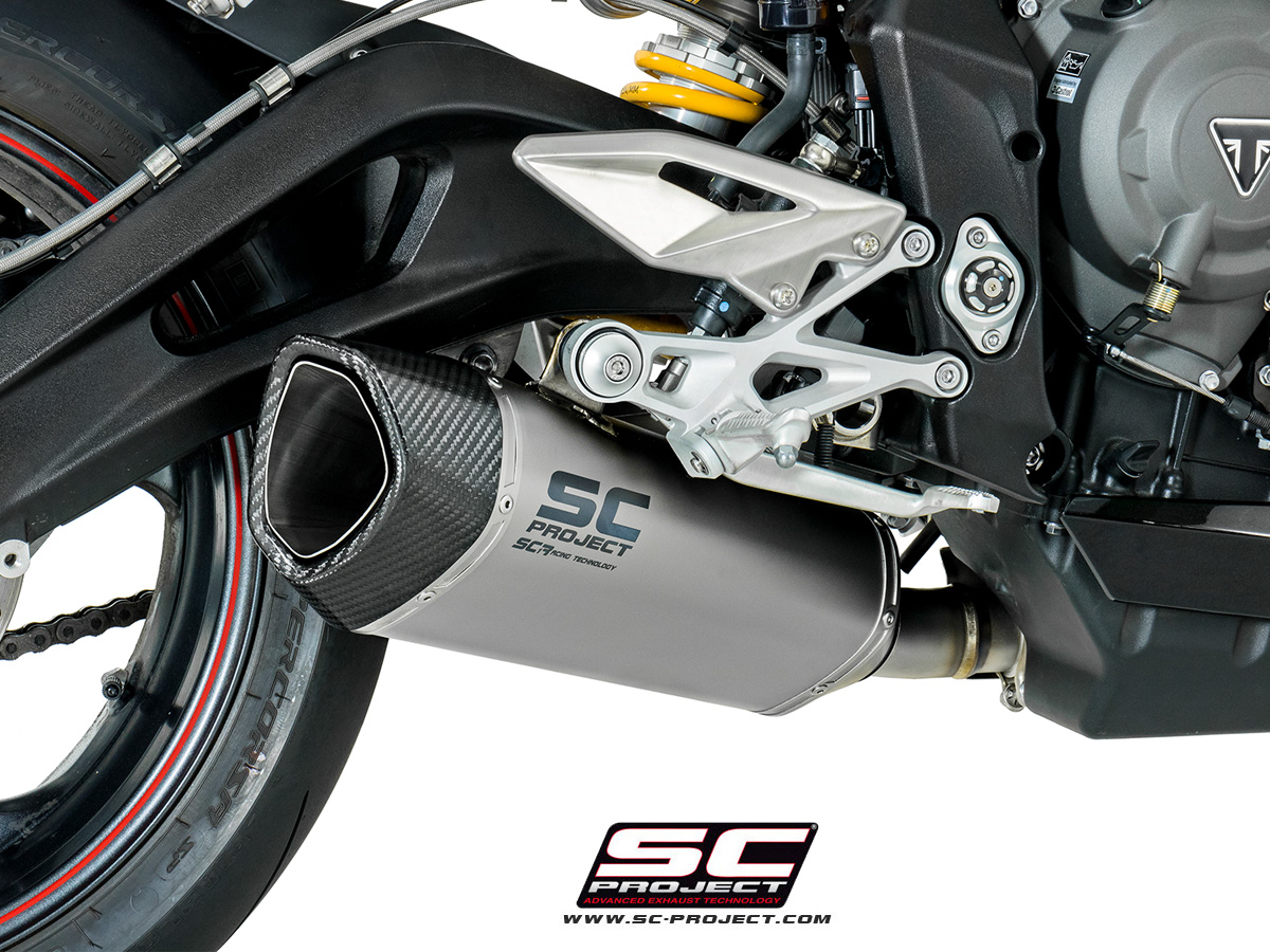 T18-93T_Triumph_street_triple_rs_2017_SC1R_titan_slip-on_endtopf_sc-project_scproject