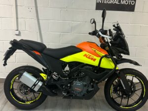 KTM ADVENTURE 390